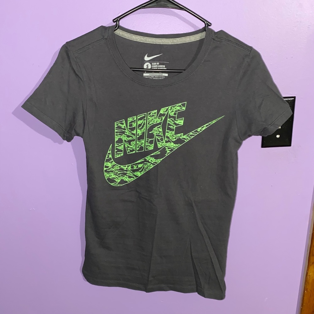 Grey and green Nike tshirt
